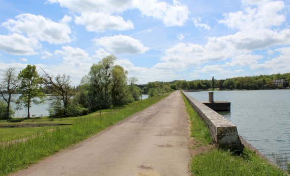 Travaux Digue étang de Baye / Vaux